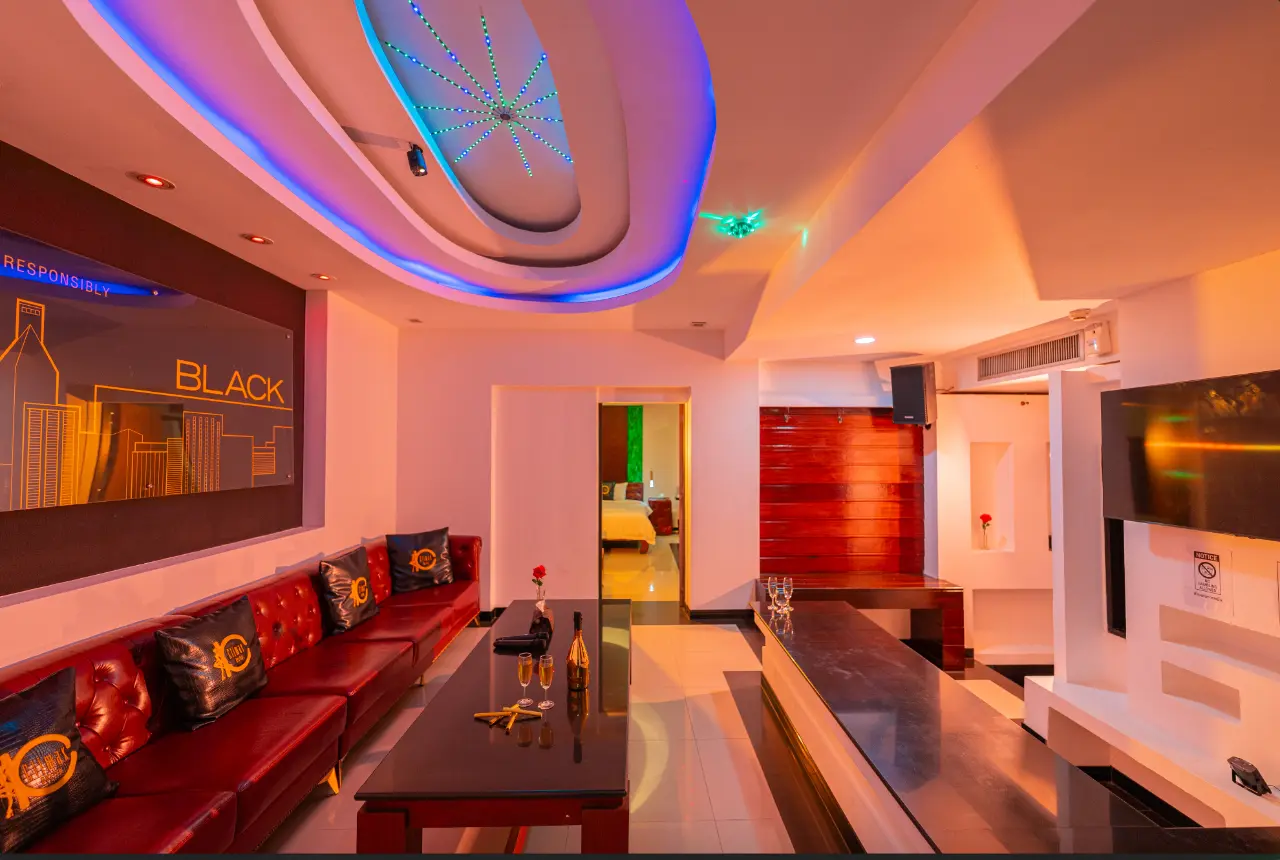 Climax Berlin Gallery Image 31