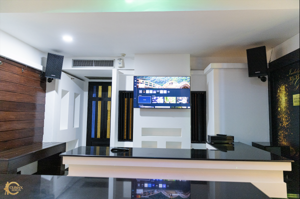 Climax Two Bedroom suite - Image 6