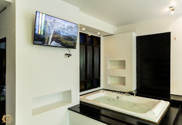 Climax Two Bedroom suite - Image 9
